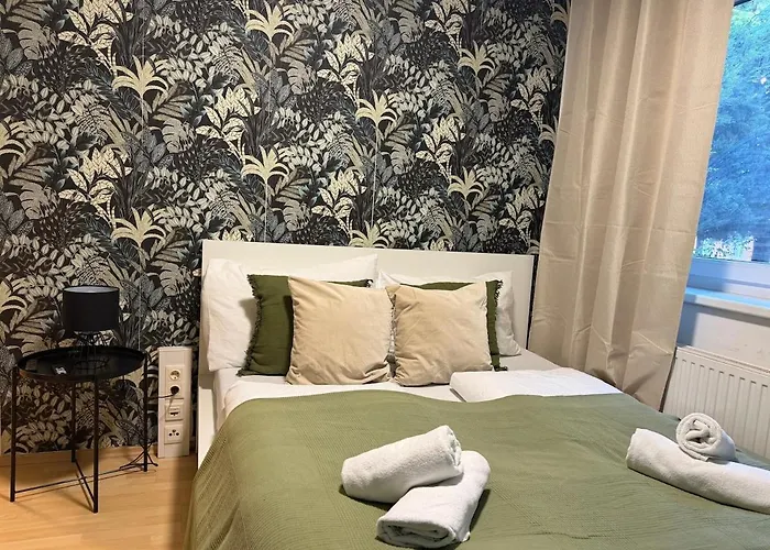 Urban Jungle I Bahnhof Meidling Apartamento Viena